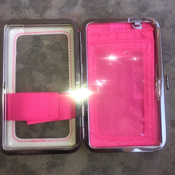 iPod 4 Phone/Wallet Case - Picture 3 of 3